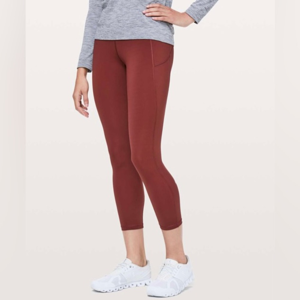 Lululemon Final Lap Crop *23 - sz 4 - Savannah Red
